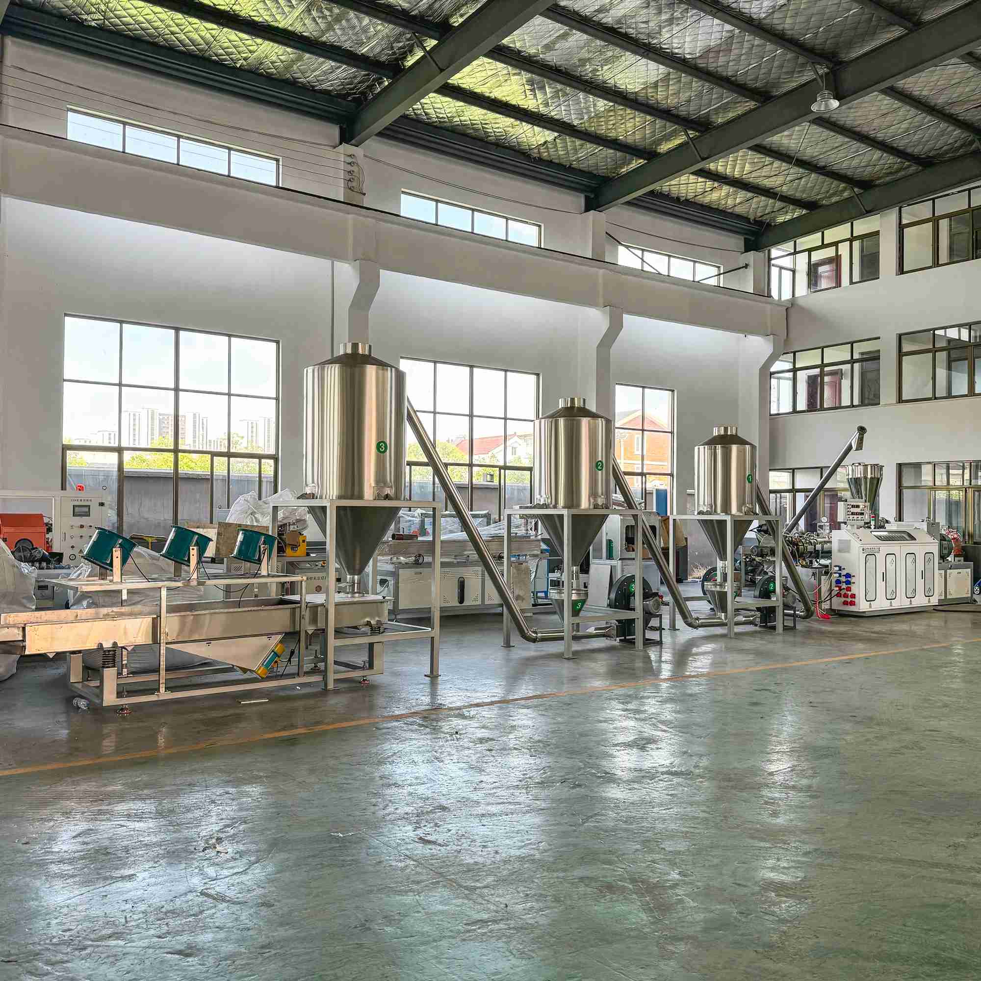 PVC soft transparent pellet granulation production line photo