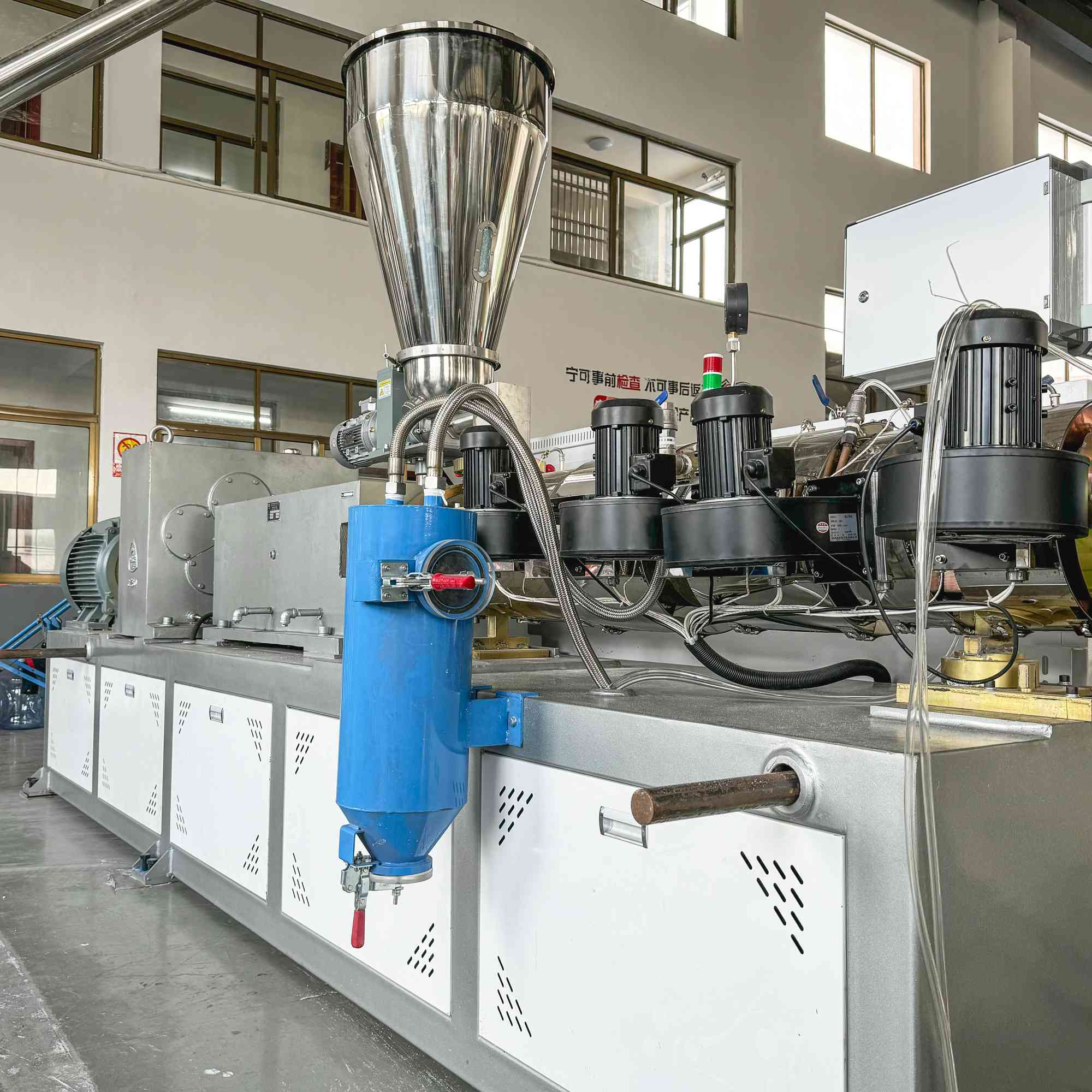 PVC soft transparent pellet granulation production line conical twin screw extruder machine