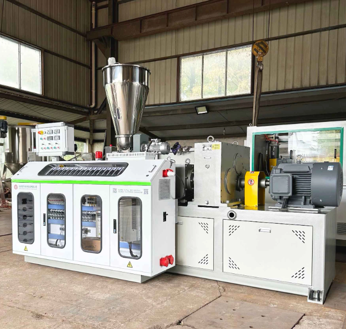 PVC UPVC plastic pipe plate pipe line Conical plastic twin-screw extruder PVC UPVC plastic pipe plate pipe line Conical plastic twin-screw extruder