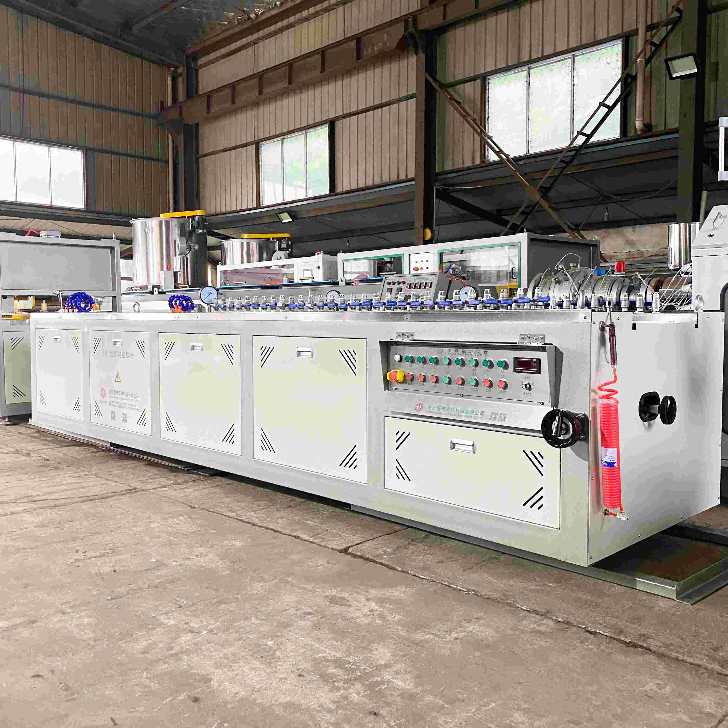  ABS hollow solid plate extrusion line Plastic Sheet Making Machine Vacuum forming tank