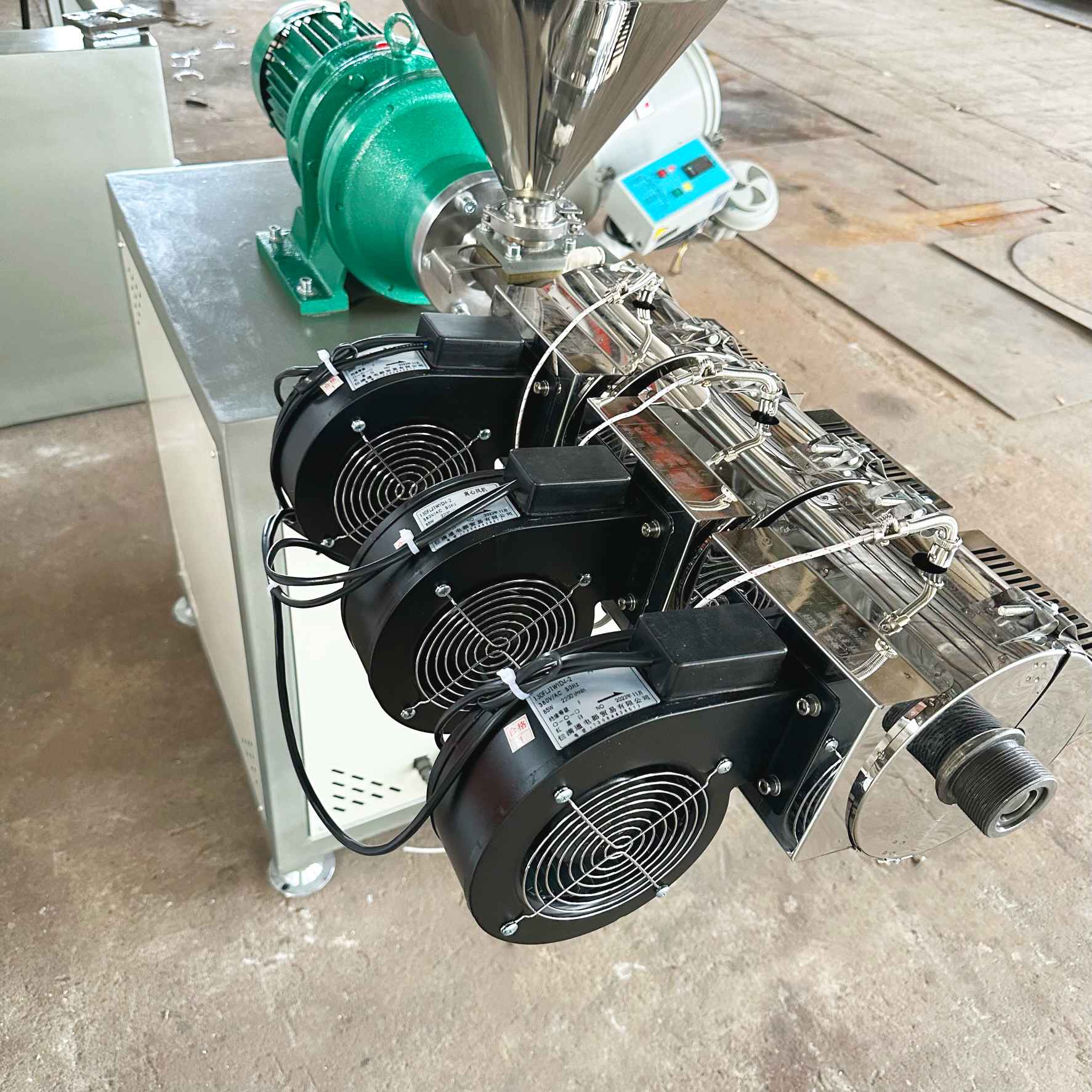 Single Screw Extruder Lab Mini Plastic Extruder cooling