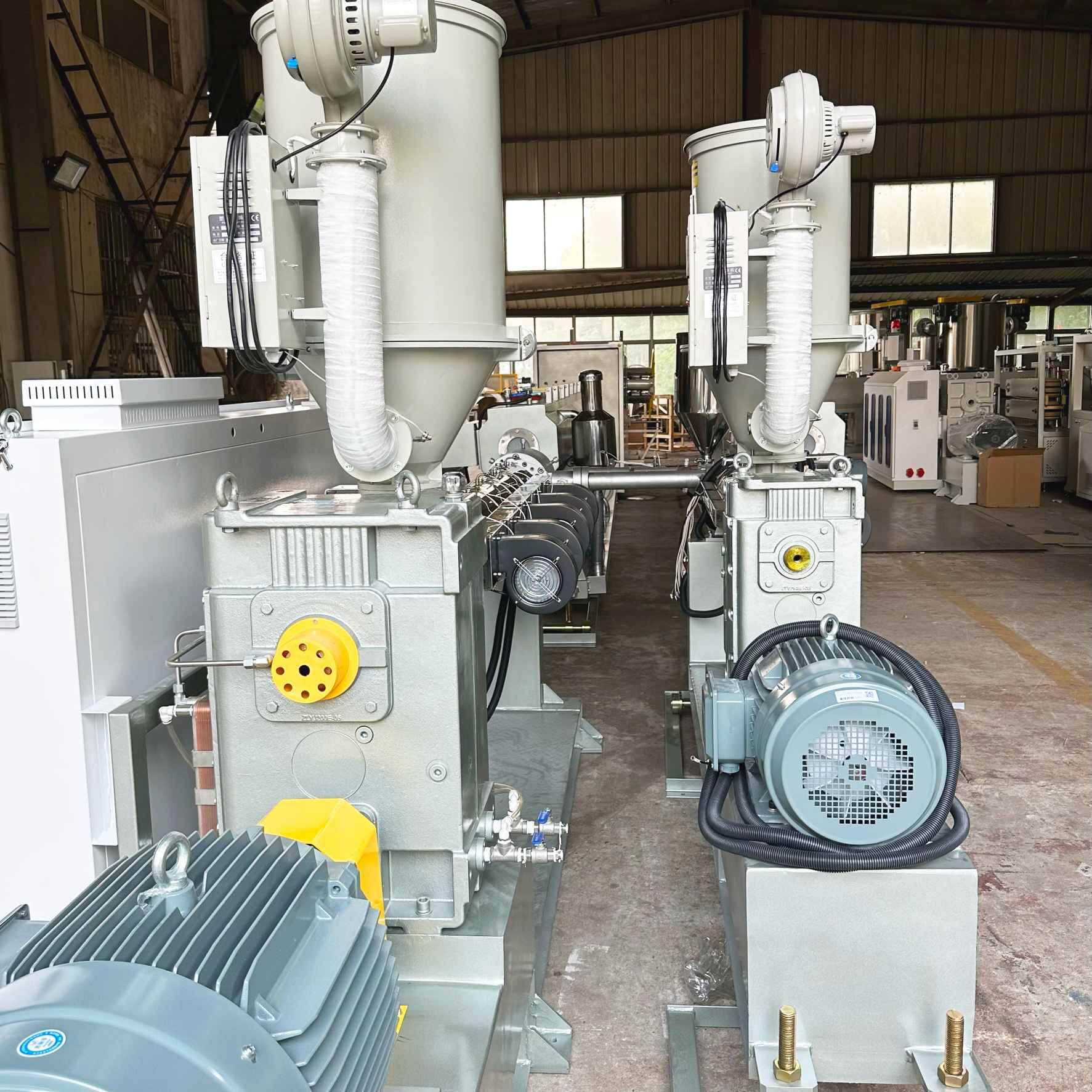 SJ65-33 single screw extruder SJ50-33 single screw extruder