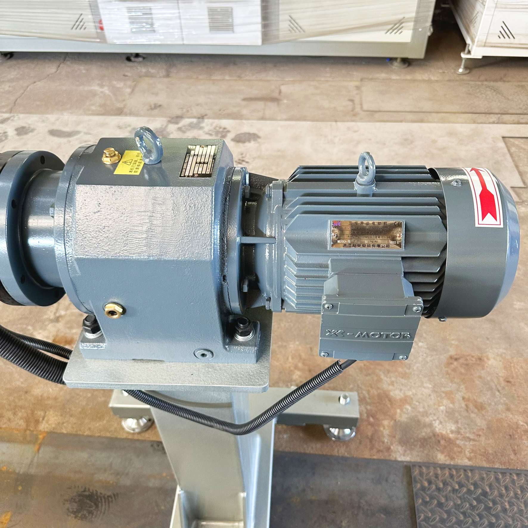 SJ25 co-extruder marking extruder motor