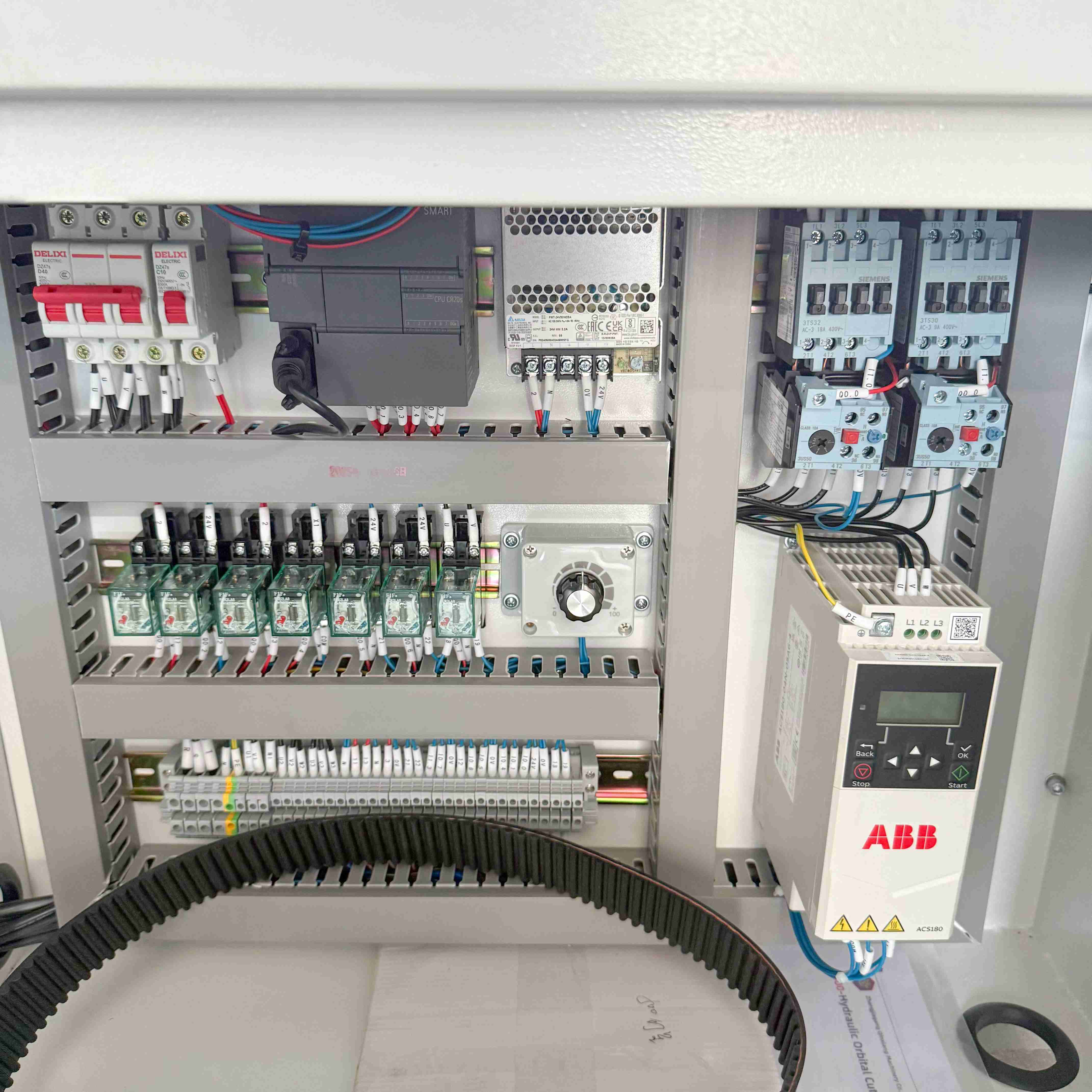 ម៉ាស៊ីនកាត់បំពង់ PVC 500 ស៊េរី ABB អាន់ធ័រណេត