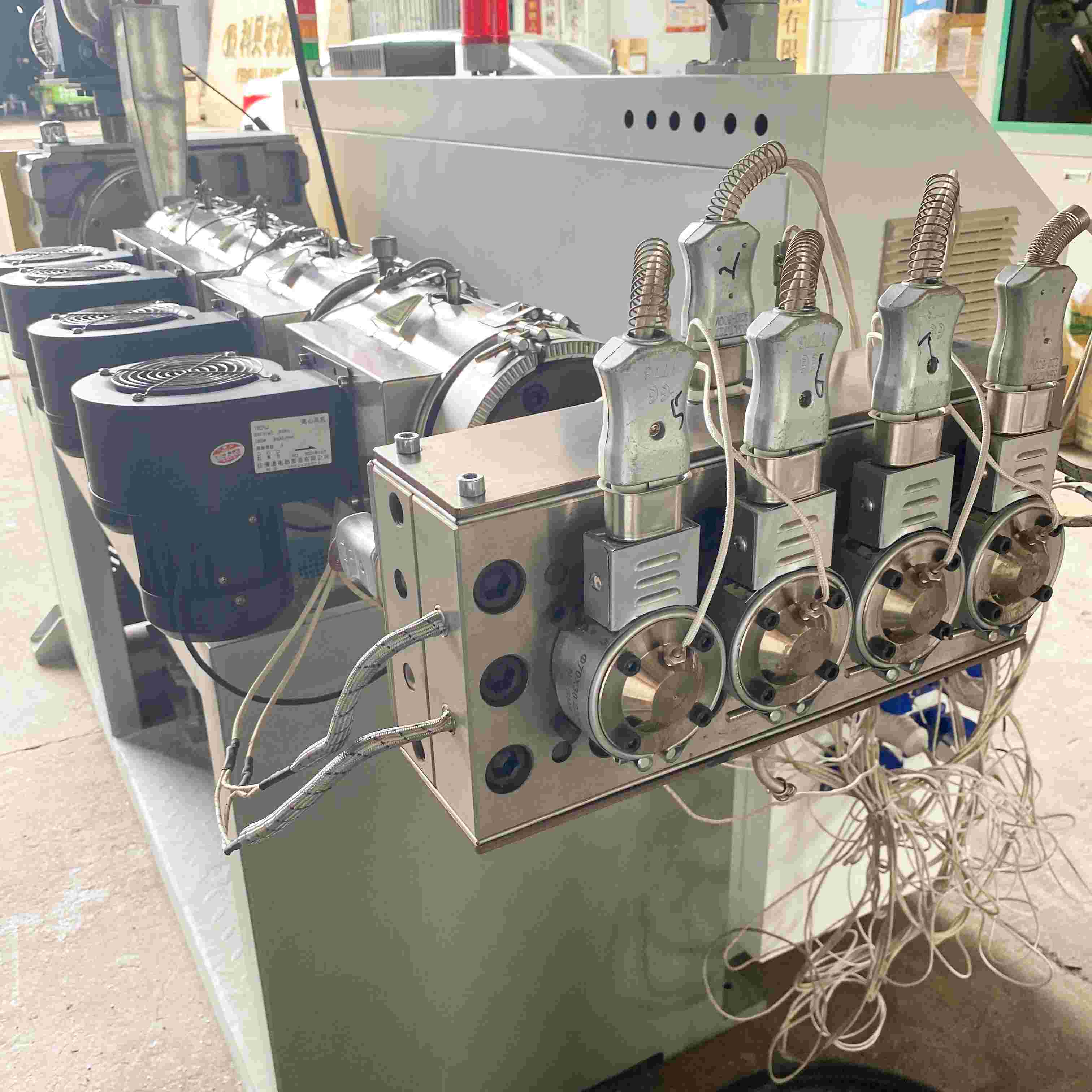 capillary tube extrusion line mould